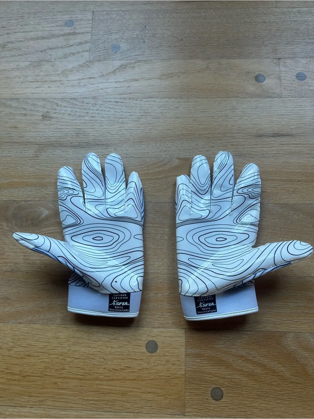 Kids White & Black Patterned Sports Gloves
